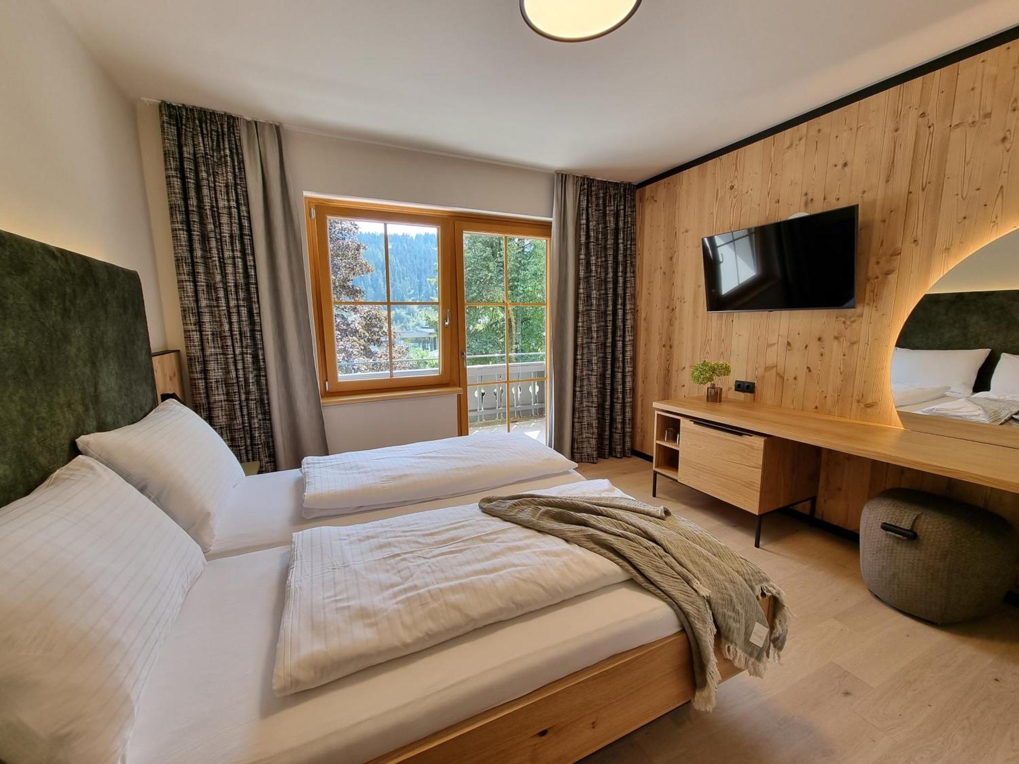 Hotel Matschner Ramsau am Dachstein Exterior photo